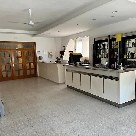 Hotel Tania