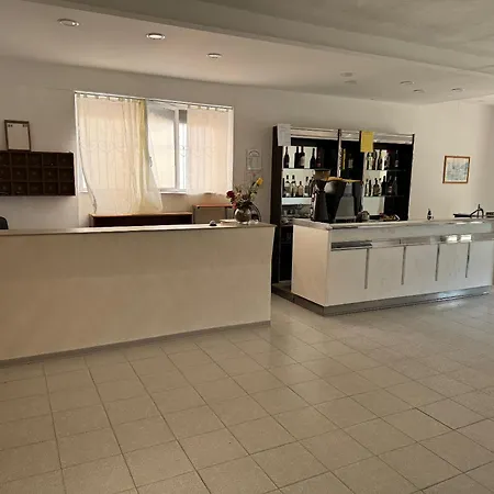 Hotel Tania 2*