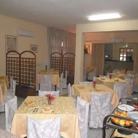 Szálloda Tania 2*